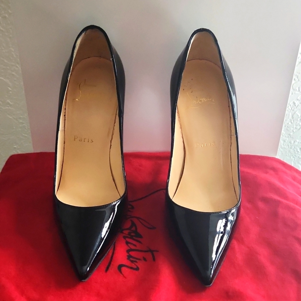 Christian Louboutin So Kate pump size 36